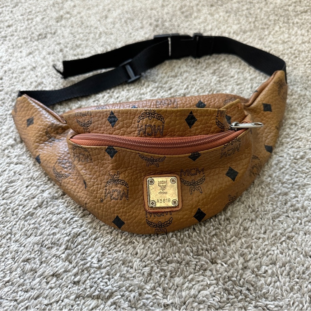 MCM Belt Bag - Picture 2 of 4